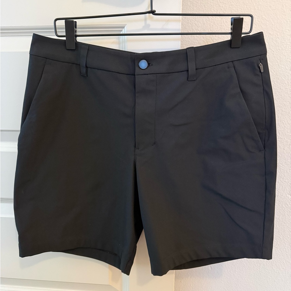 Lululemon ABC Classic Fit Men’s Short 7inch
*Warpstreme*
